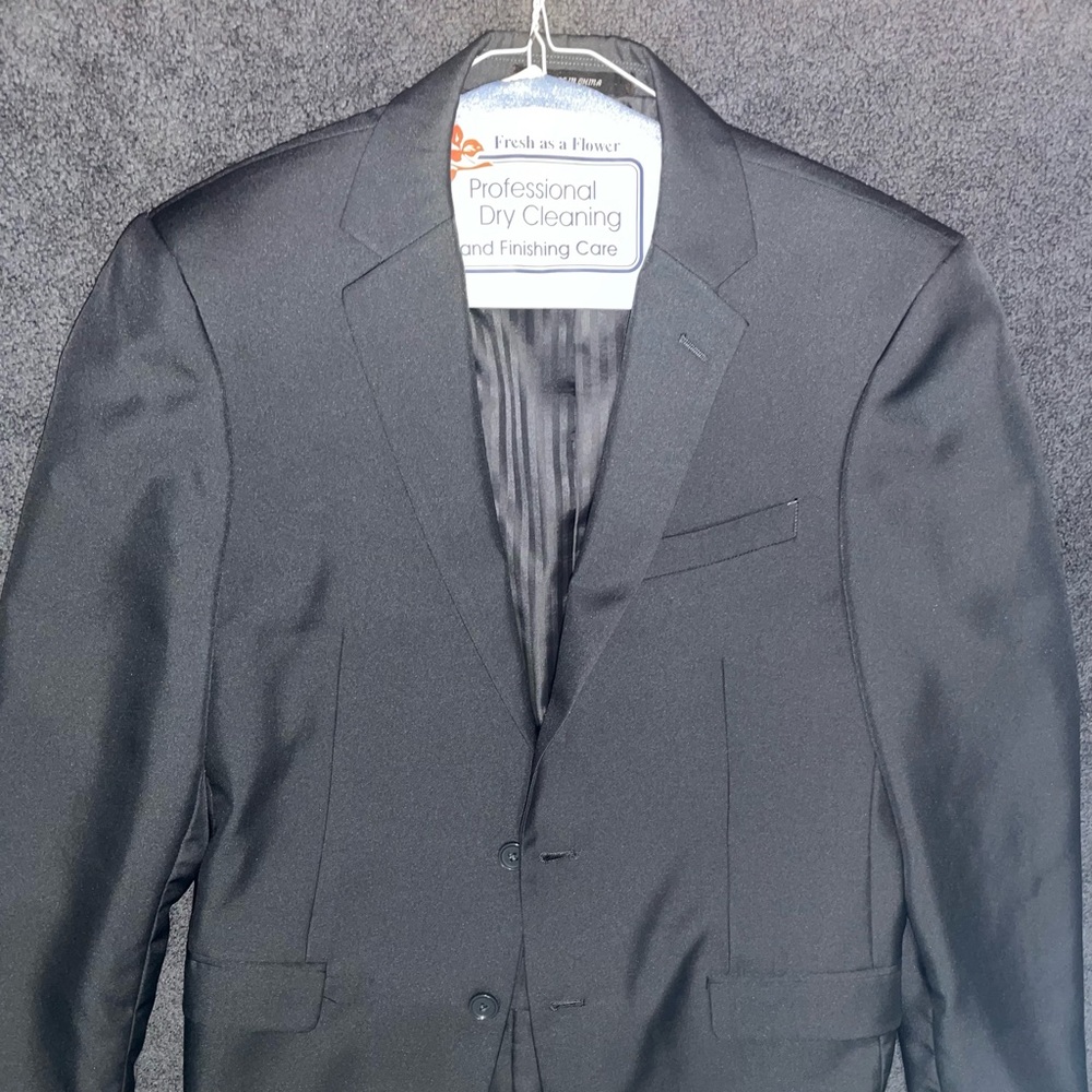 Dark Grey Men’s Suit